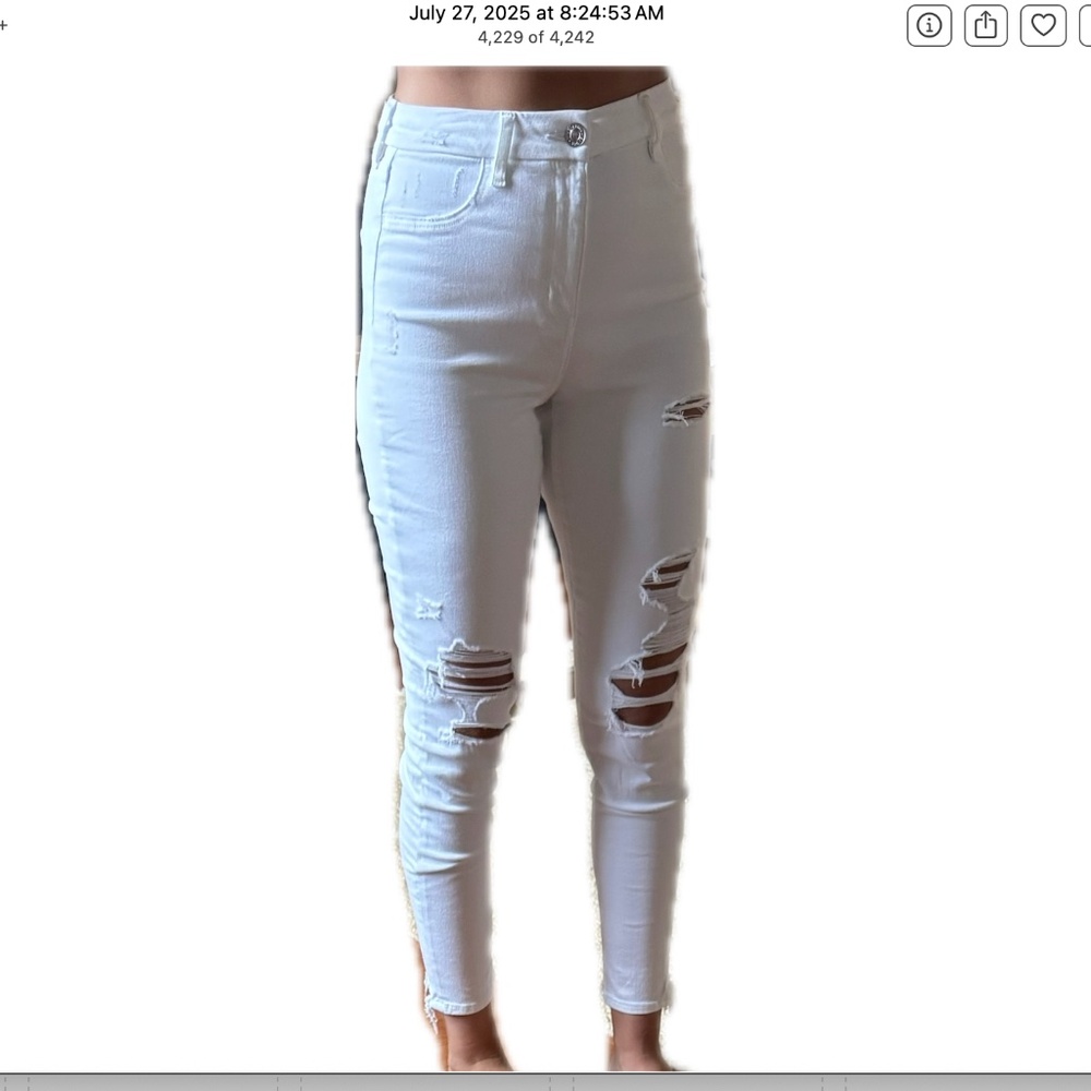American Eagle Distress White Jean size 10 Long